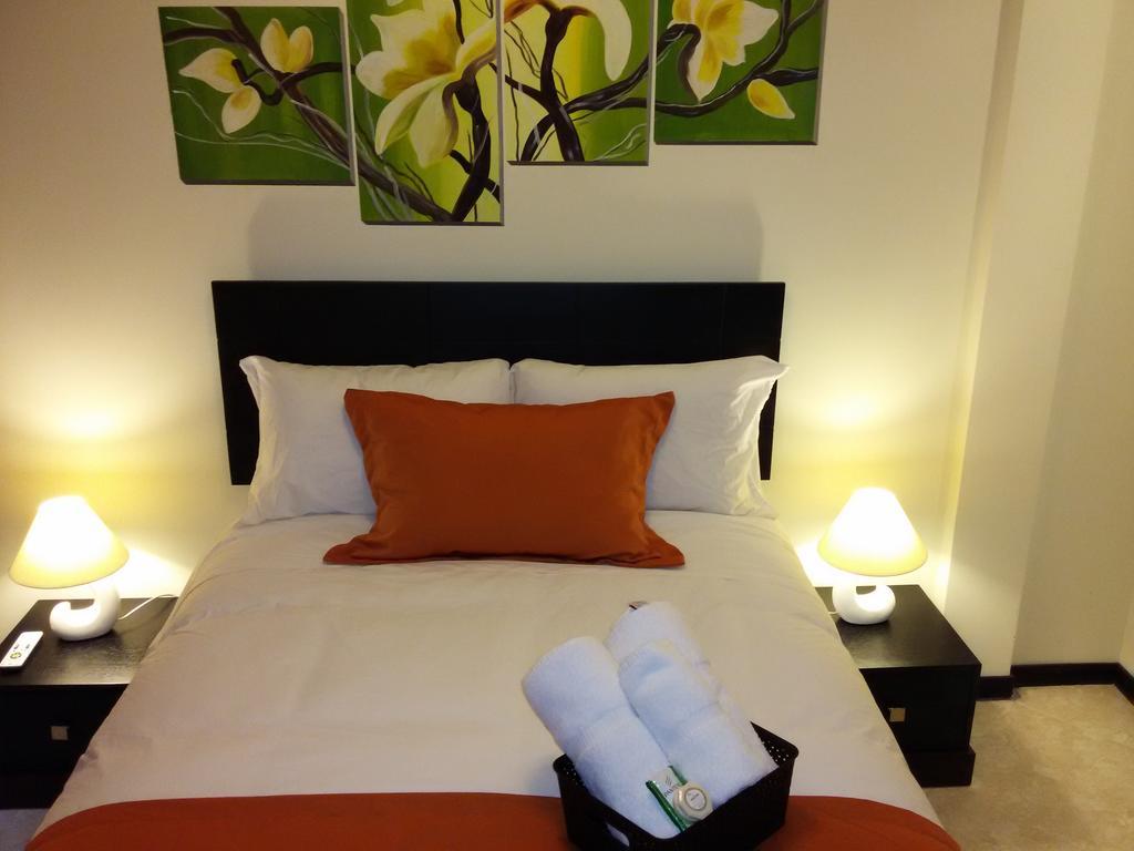 Hotel Las Mercedes Airport-Quito Tababela Rum bild